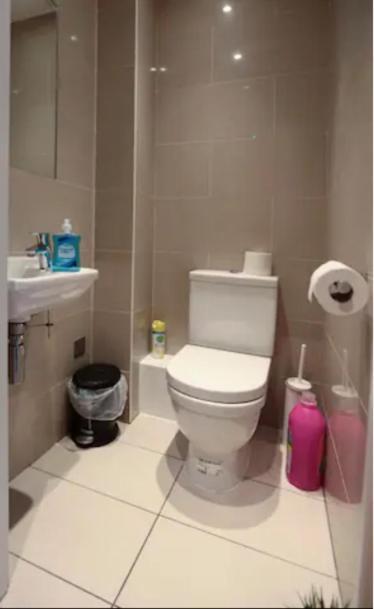 Cosy Private Rooms In Euston Square, Central London Exterior photo